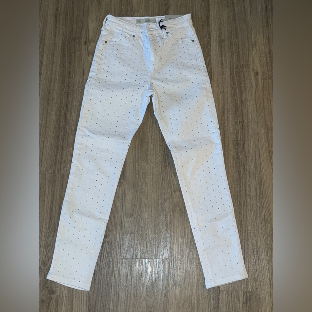 White jeans with rhinestones. Size 25. New with tags.